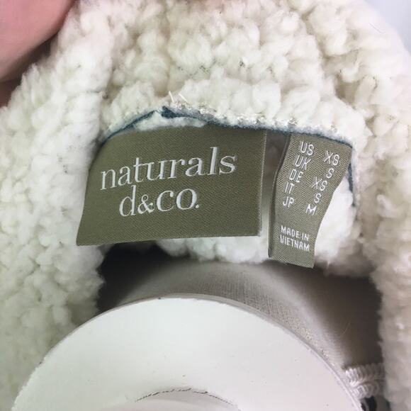 Naturals D&Co Faux Suede Sherpa Vest XS - Picture 12 of 16